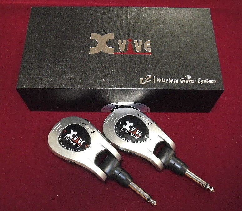 Xvive U2 rechargeable 2.4GHZ Wireless Guitar System - Digital Guitar Transmitter Receiver (Silver)